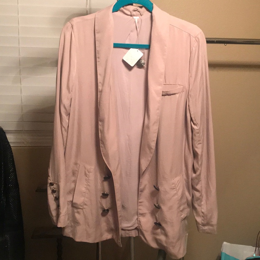 Free People oversized blazer. Super cute!